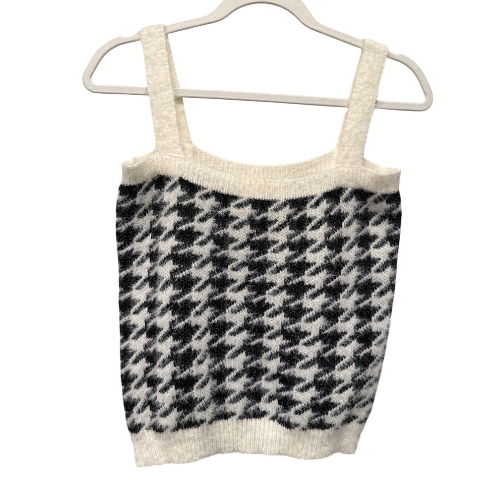 Willow & Wind Houndstooth Fuzzy Knit Crop Tank‎ Top Sweater Cream Black M